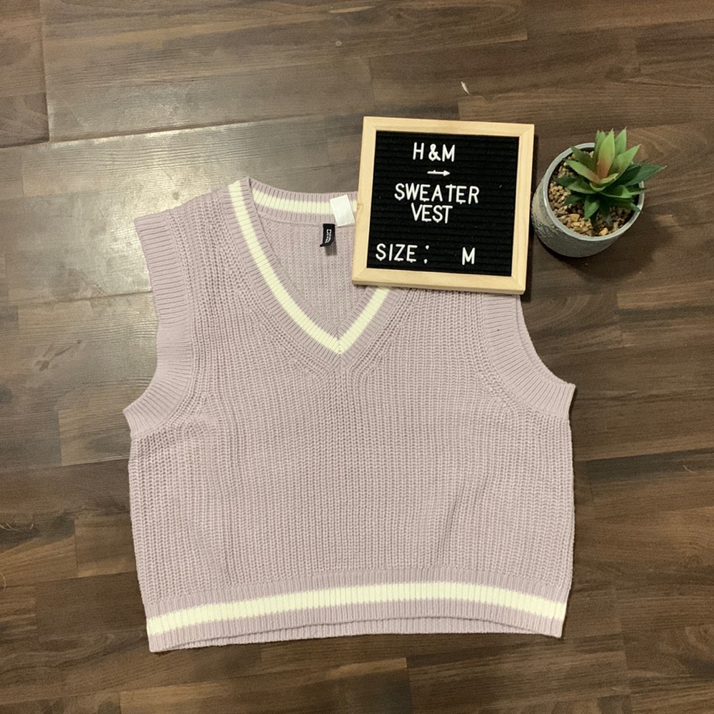⭐️3 for 12$⭐️ H&M’s Rib-Knit Sweater Vest NWOT